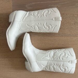 Soda White Embroidered Western Heeled Boots